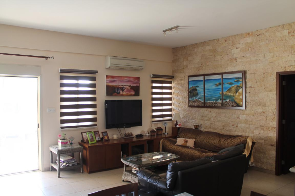 5 bedrooms Villa in Limassol, Cyprus No. 38334
