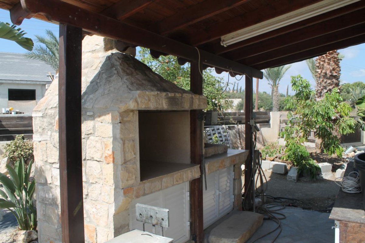 5 bedrooms Villa in Limassol, Cyprus No. 38345