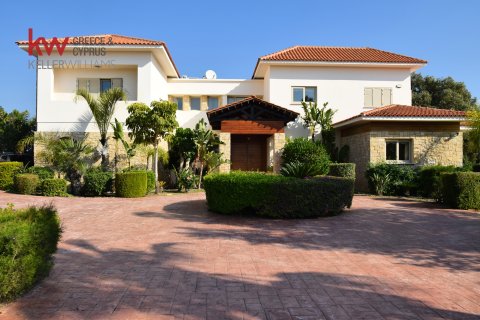 6 bedrooms Villa in Protaras, Ammochostos,  No. 40557