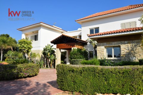 6 bedrooms Villa in Protaras, Ammochostos, No. 40557 2