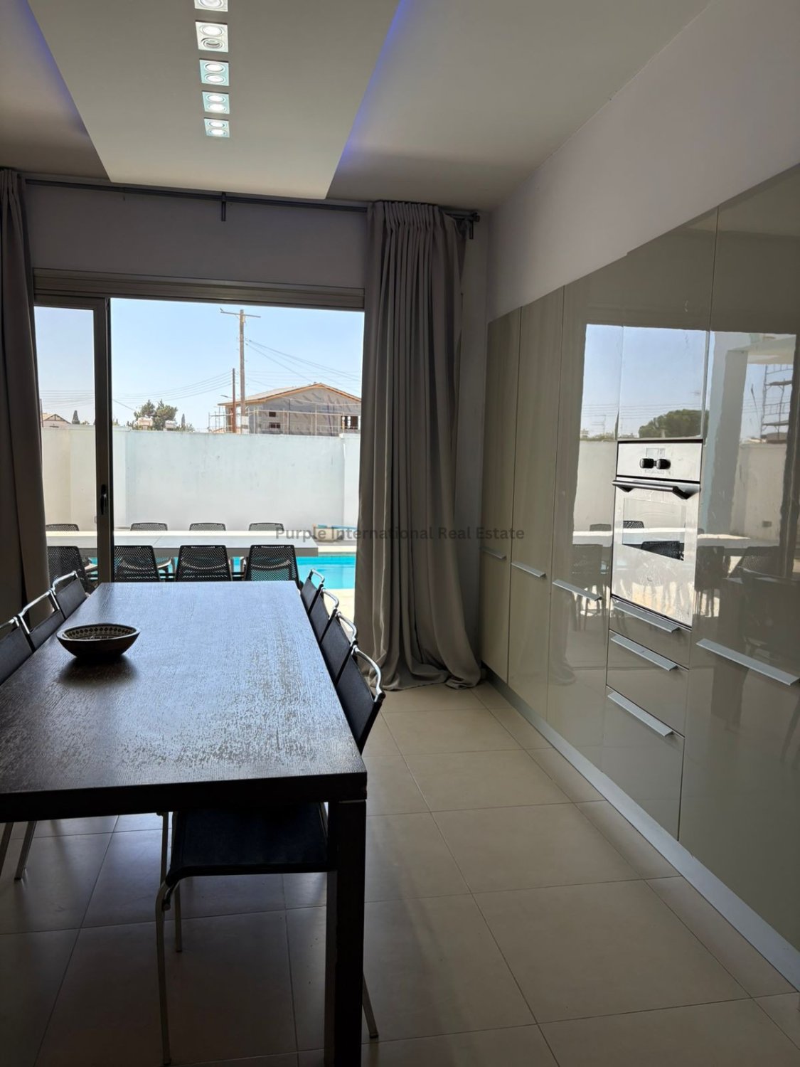 4 bedrooms Villa in Dromolaxia, Larnaka, Cyprus No. 58538