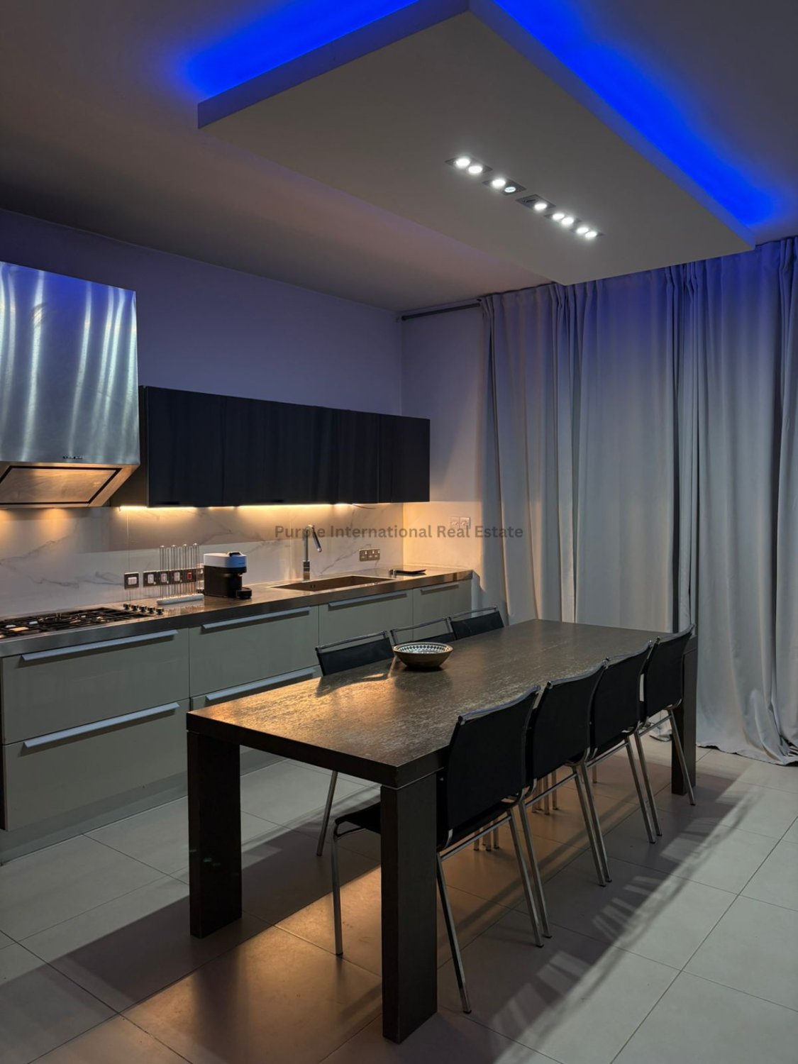 4 bedrooms Villa in Dromolaxia, Larnaka, Cyprus No. 58538