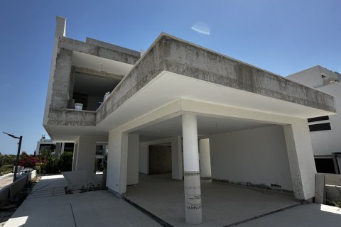 5 bedrooms Villa in Geroskípou, Paphos, No. 47914 3