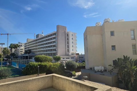 1 bedroom Apartment in Germasogeia, Limassol,  No. 46672 9