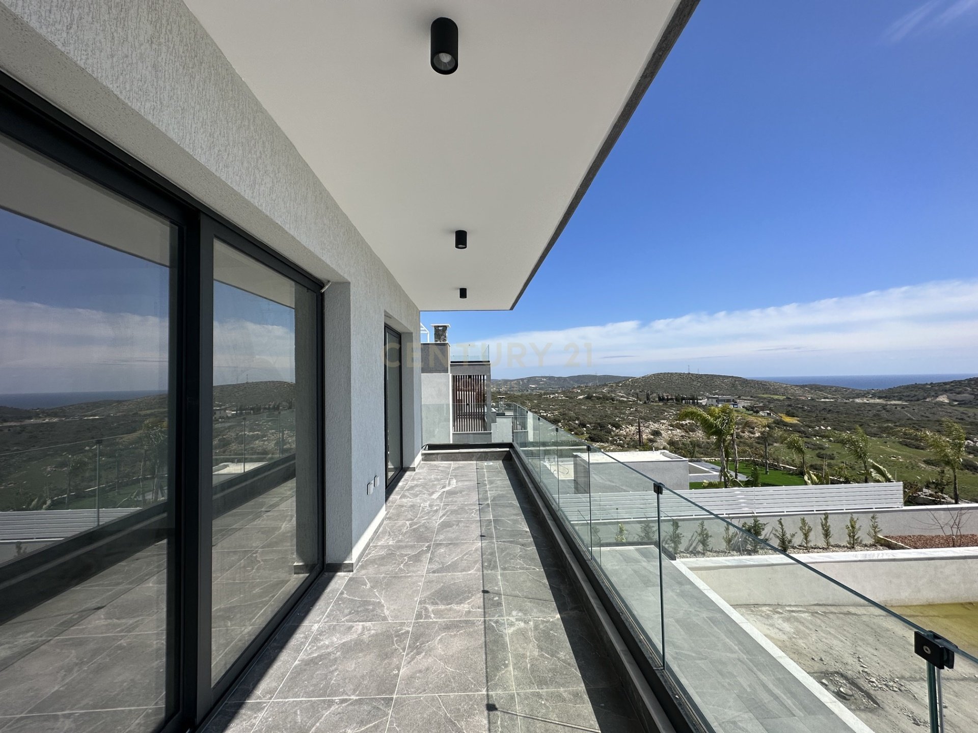 4 bedrooms Villa in Parekklisia, Limassol, Cyprus No. 30608