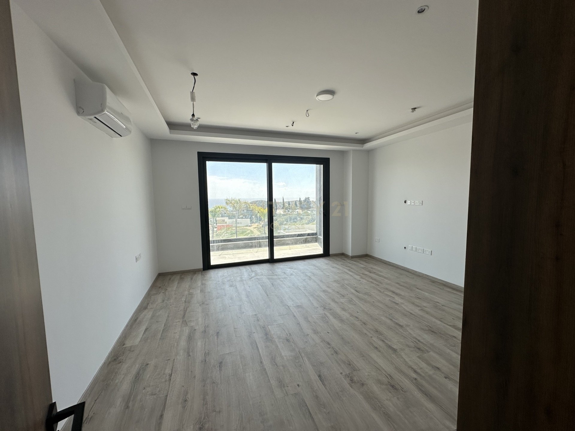 4 bedrooms Villa in Parekklisia, Limassol, Cyprus No. 30608