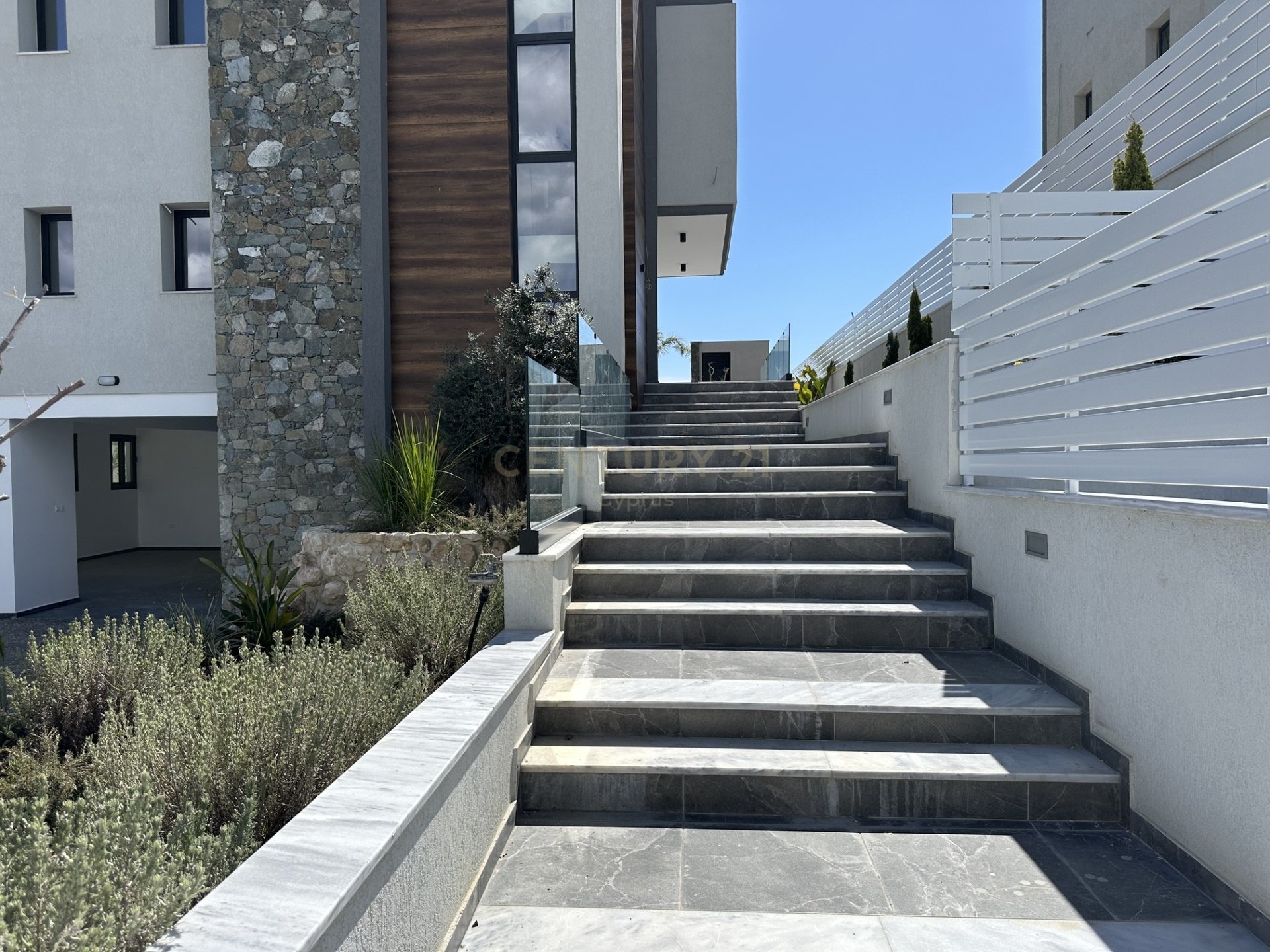 4 bedrooms Villa in Parekklisia, Limassol, Cyprus No. 30608