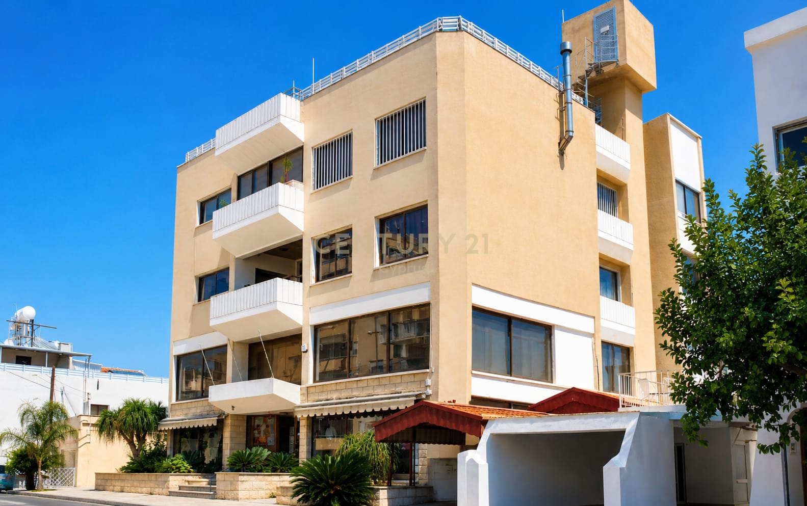 7 chambres Bâtiment à Limassol, Chypre No. 55320