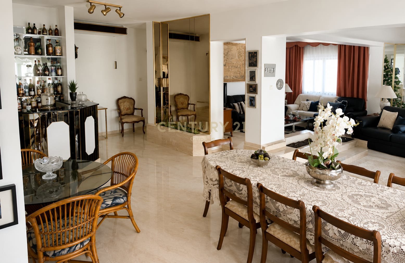 7 chambres Bâtiment à Limassol, Chypre No. 55320