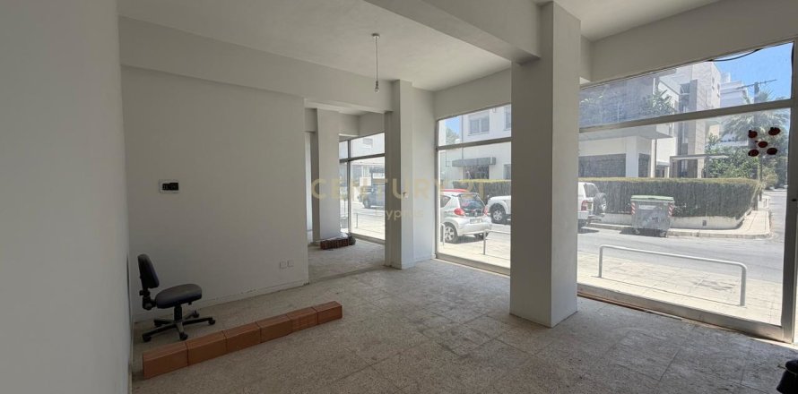 70m2 Tienda en Limassol, No. 55077