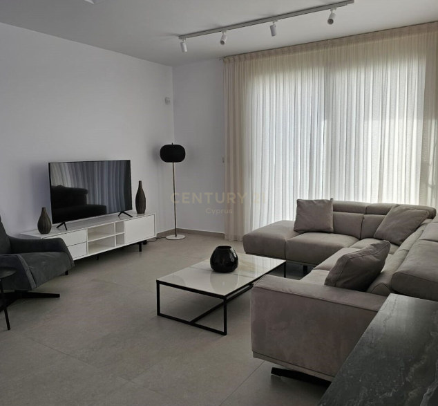 4 bedrooms Villa in Chloraka, Paphos, Cyprus No. 54423