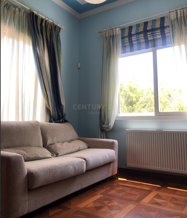 4 bedrooms Villa in Germasogeia, Limassol, Cyprus No. 35036