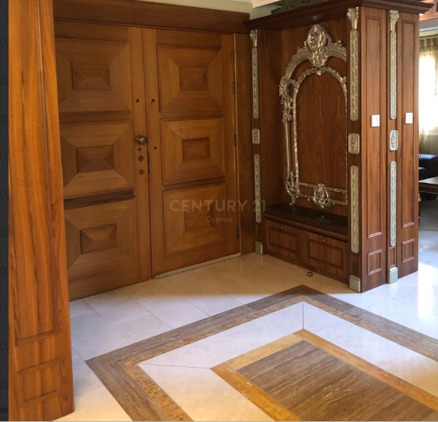 4 bedrooms Villa in Germasogeia, Limassol, Cyprus No. 35036