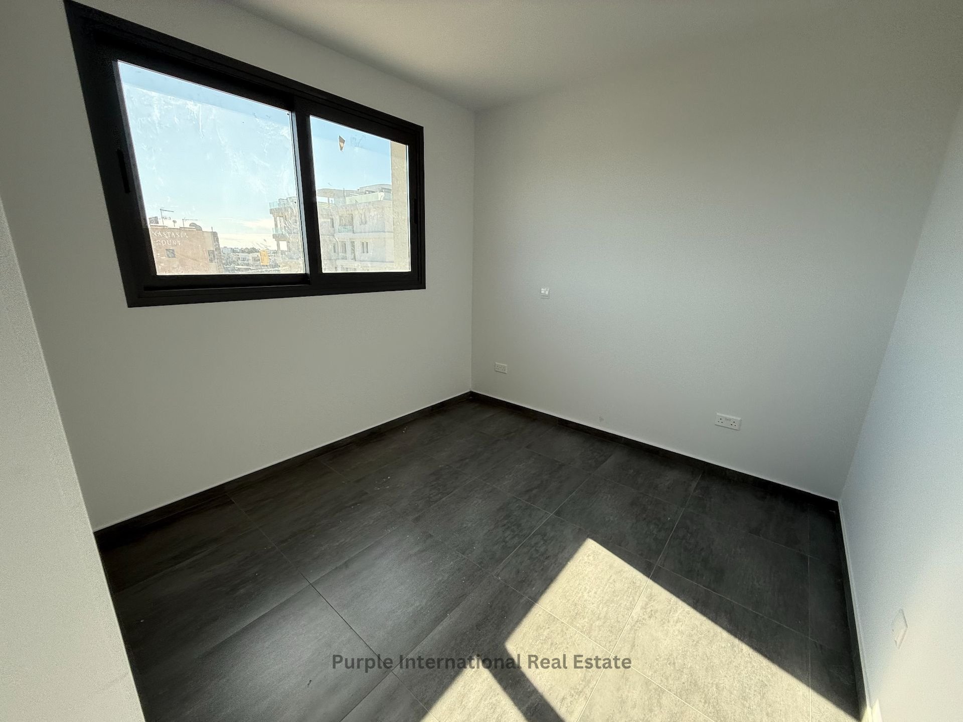 2 bedrooms Apartment in Larnaca, Larnaka, Cyprus No. 35145