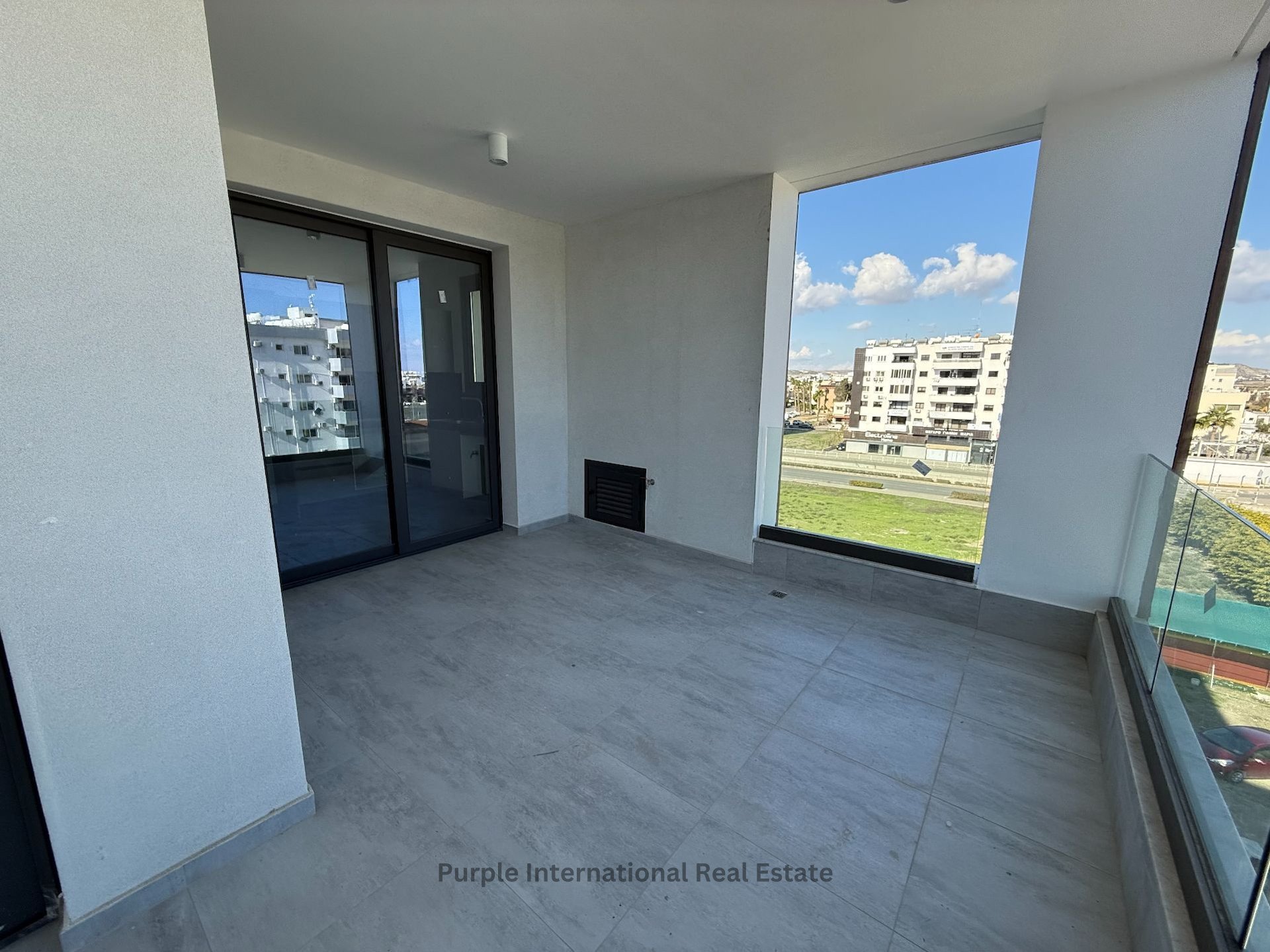 2 bedrooms Apartment in Larnaca, Larnaka, Cyprus No. 35145