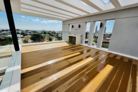 3 bedrooms Apartment in Limassol,  No. 38923 9