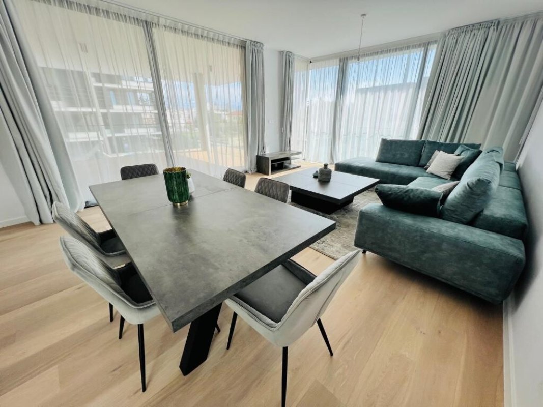 3 bedrooms Apartment in Limassol, Cyprus No. 38923