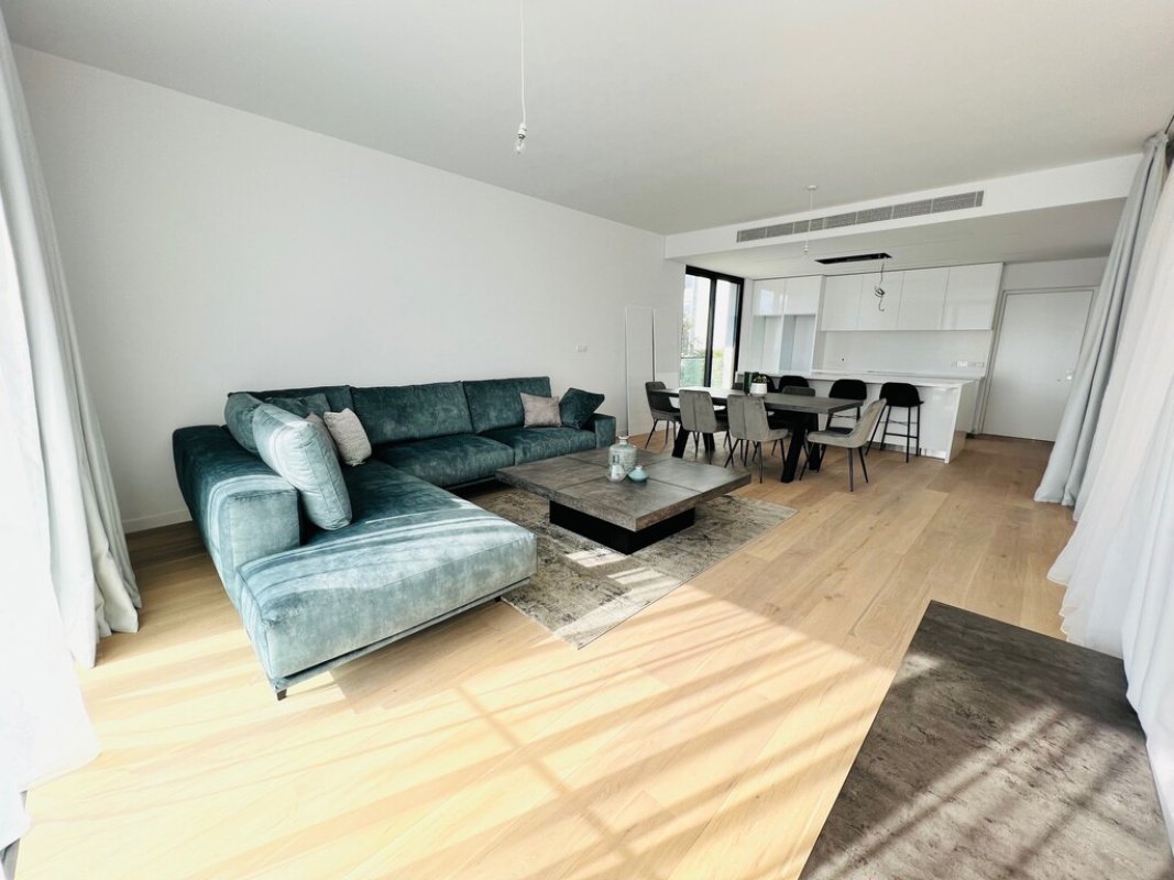 3 bedrooms Apartment in Limassol, Cyprus No. 38923