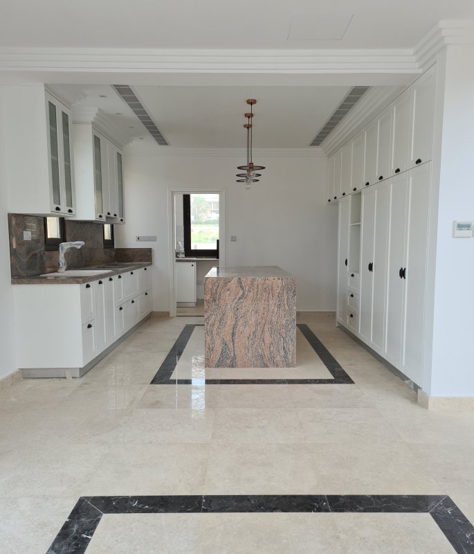 4 bedrooms Villa in Chloraka, Paphos, Cyprus No. 23965