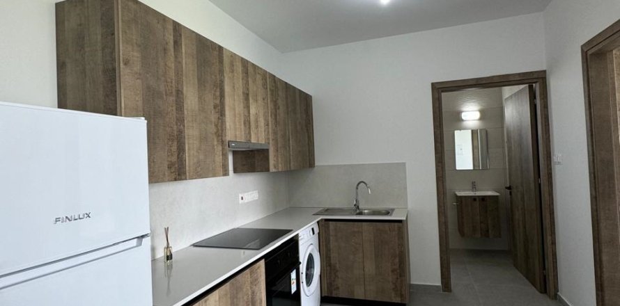 1 bedroom Apartment in Strovolos, Nicosia,  No. 39800