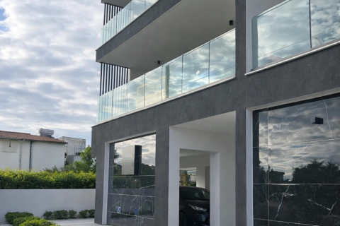 2 dormitorios Apartamento en Latsia, Nicosia,  No. 51703 3