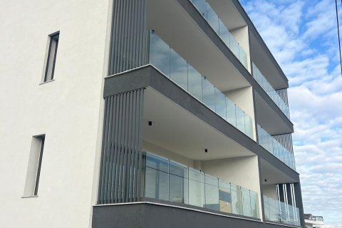 2 dormitorios Apartamento en Latsia, Nicosia,  No. 51703 9