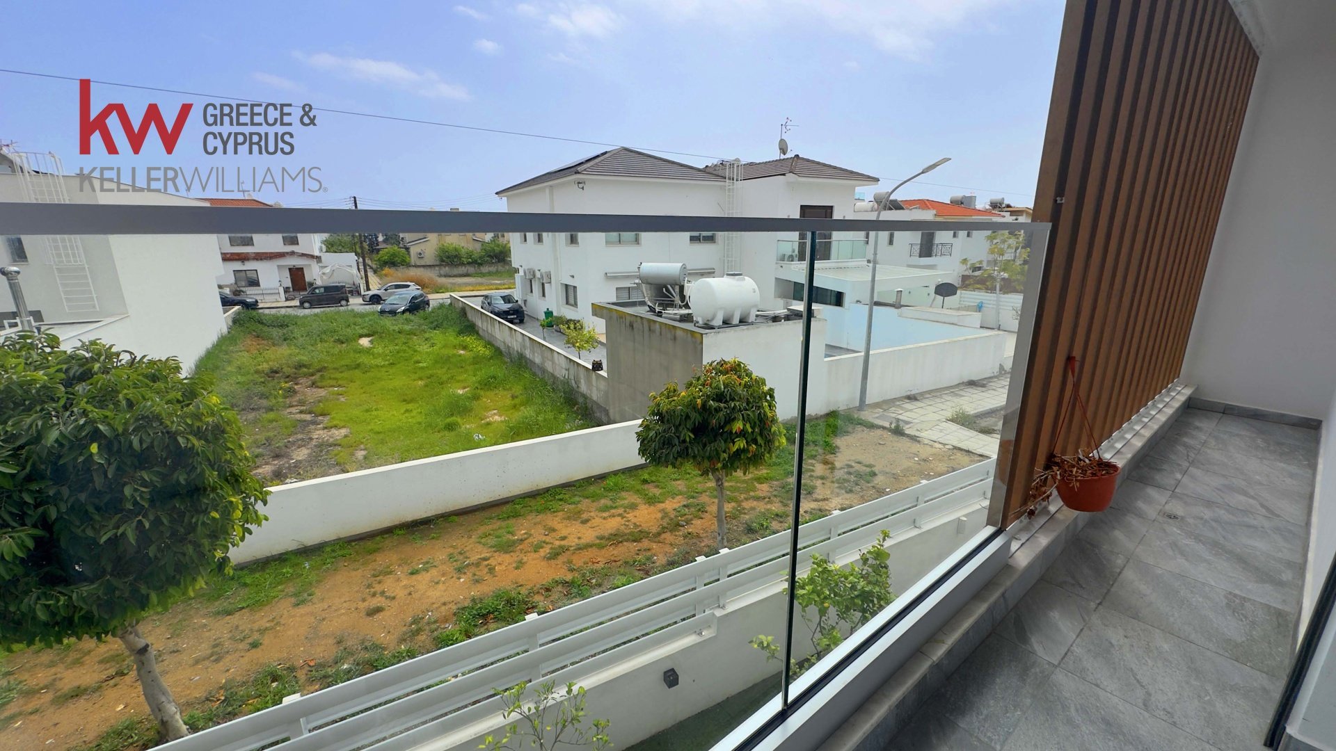 5 bedrooms Villa in Livadia, Nicosia, Cyprus No. 51706