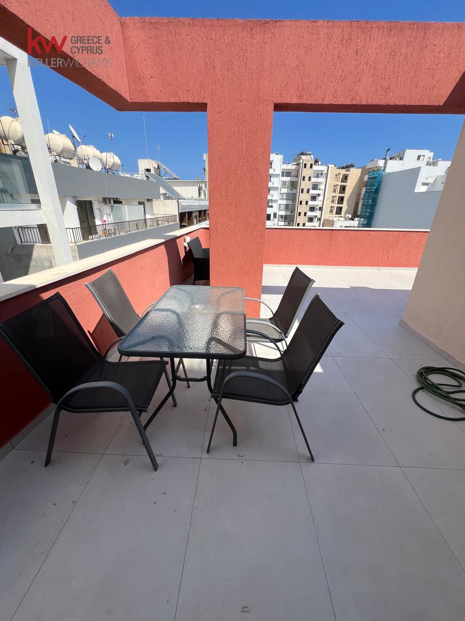2 bedrooms Apartment in Larnaca, Larnaka, Cyprus No. 51705