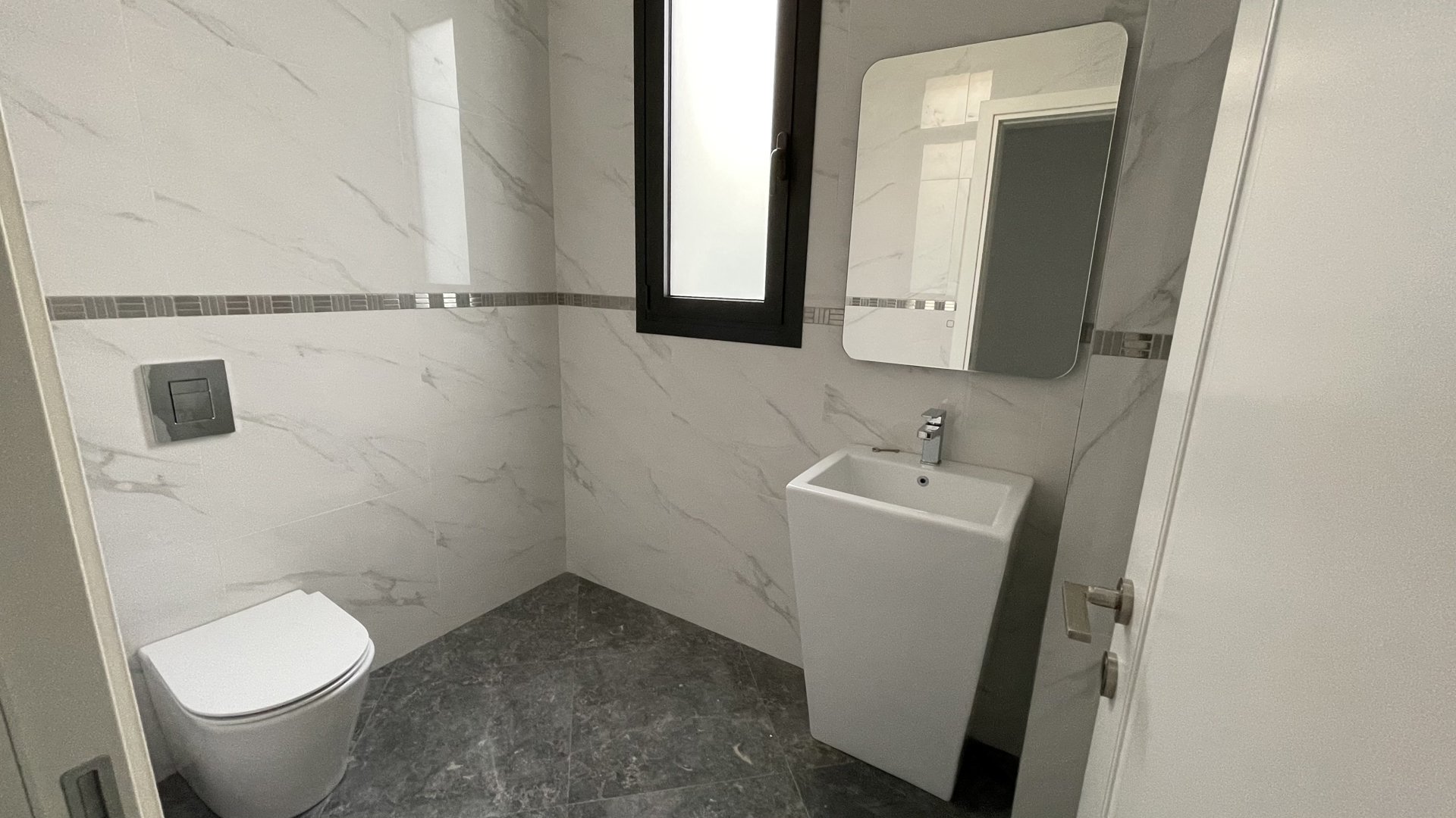 5 bedrooms Villa in Limassol, Cyprus No. 26448