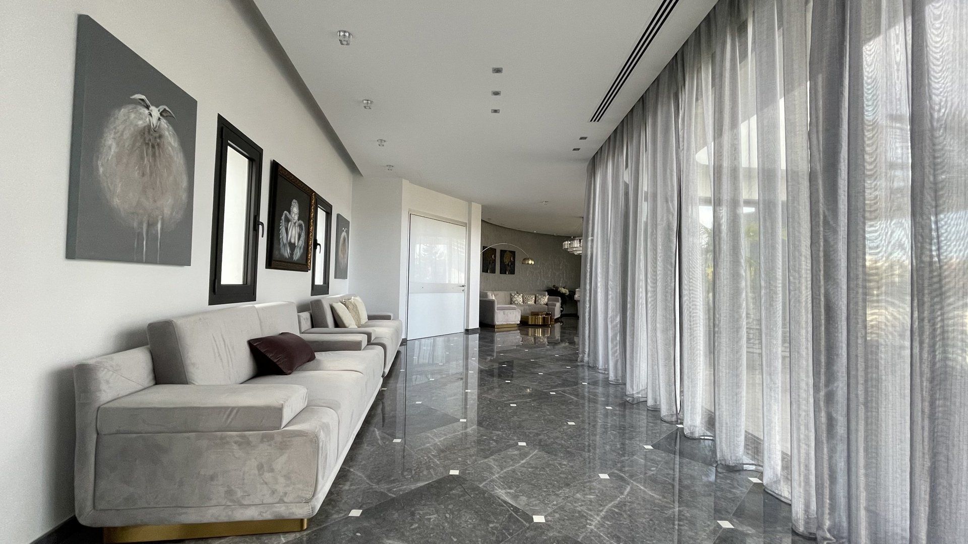 5 bedrooms Villa in Limassol, Cyprus No. 26448