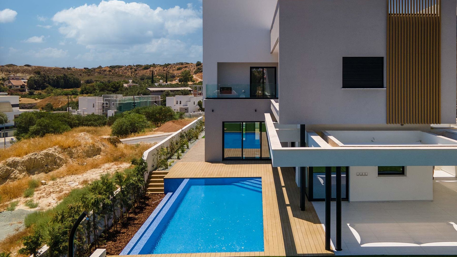 4 bedrooms Villa in Agios Tychonas, Limassol, Cyprus No. 26447