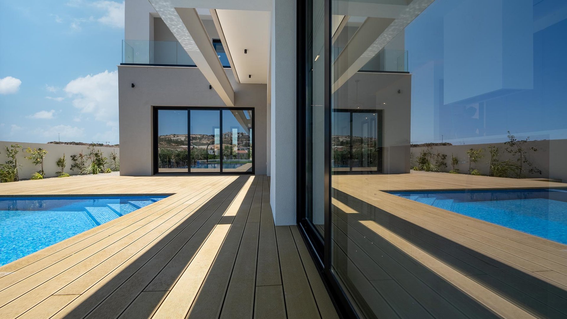 4 bedrooms Villa in Agios Tychonas, Limassol, Cyprus No. 26447