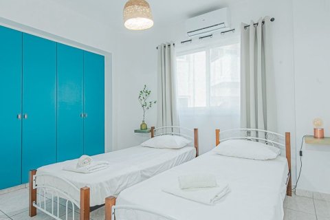 2 bedrooms Apartment in Larnaca, Larnaka,  No. 40186 10