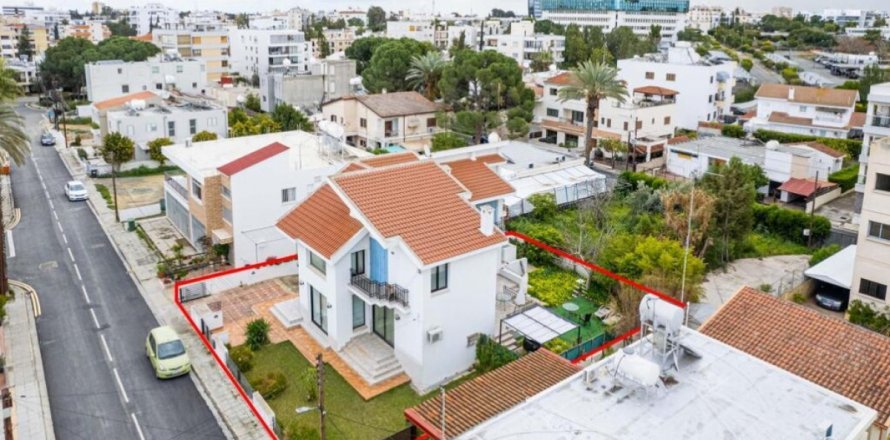 Studio Villa à Nicosia,  No. 37950