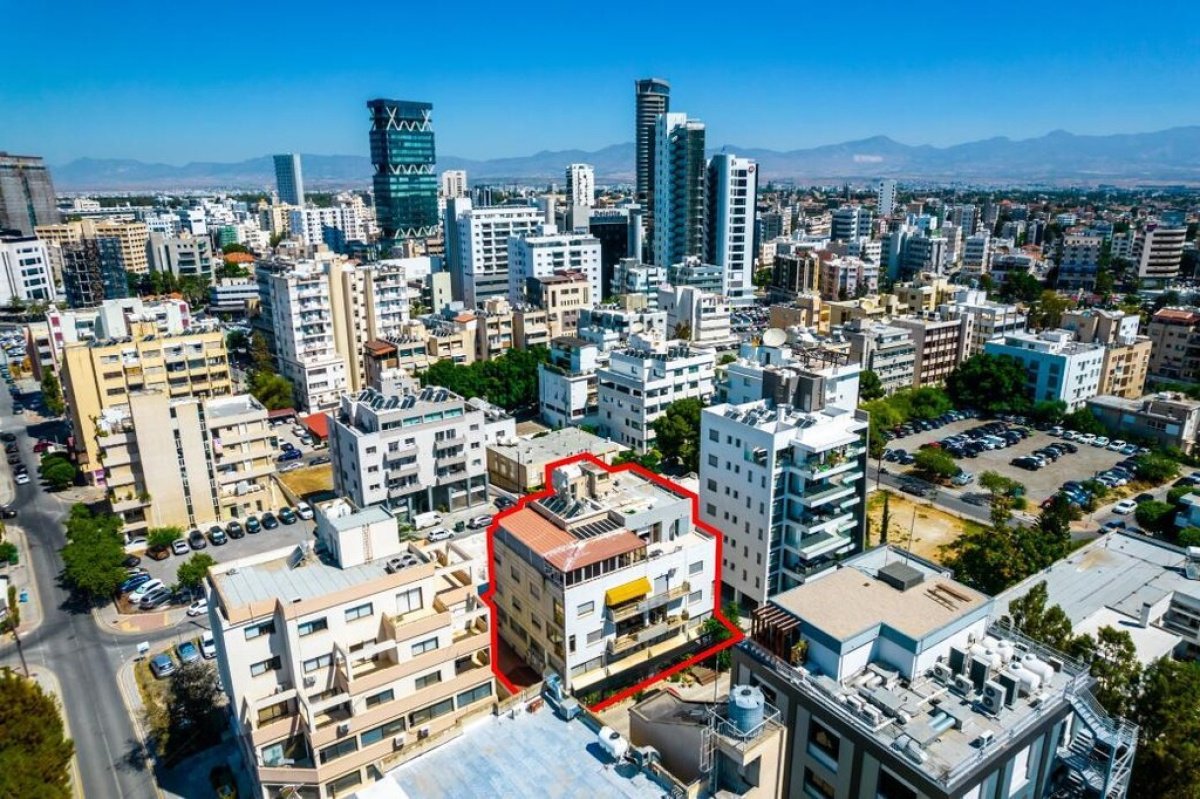 853m2 Local comercial en Nicosia, Chipre No. 37946