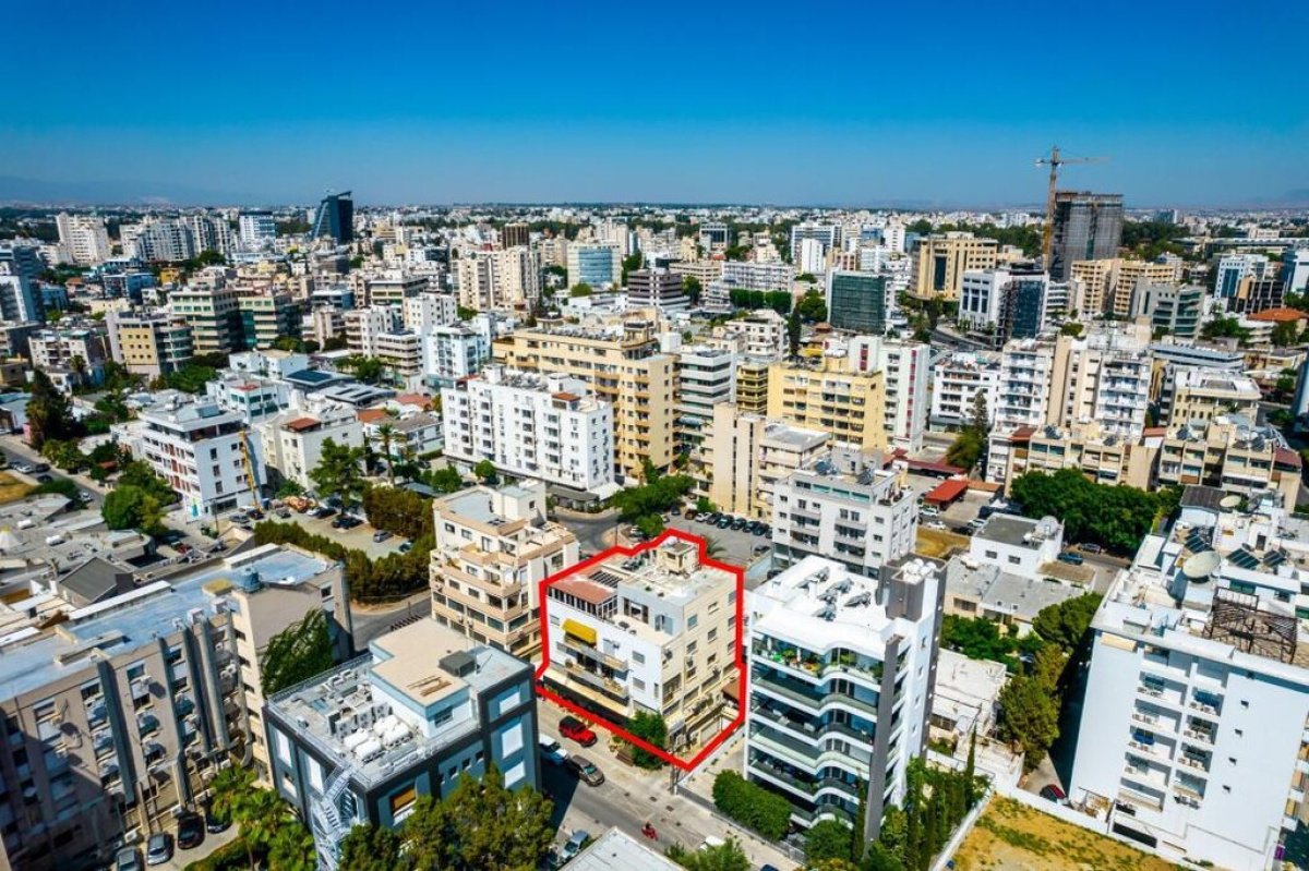 853m2 Local comercial en Nicosia, Chipre No. 37946