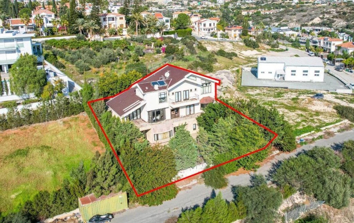 322m2 Villa en Limassol, Chipre No. 37951