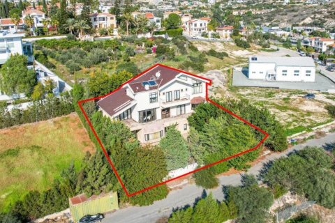 322m2 Villa in Limassol,  No. 37951 3
