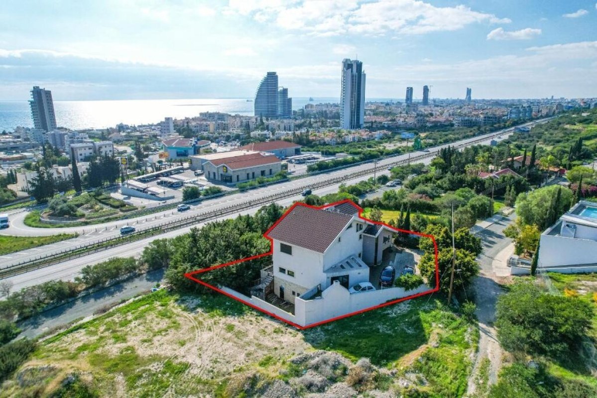 322m2 Villa en Limassol, Chipre No. 37951