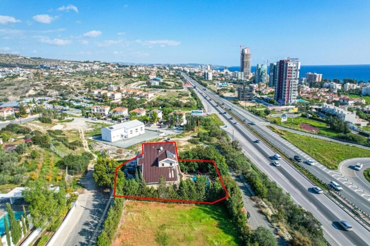 322m2 Villa en Limassol, Chipre No. 37951