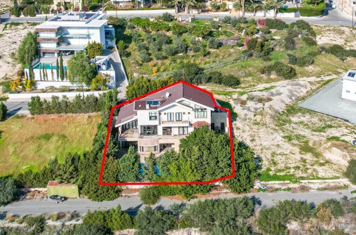 322m2 Villa en Limassol, Chipre No. 37951
