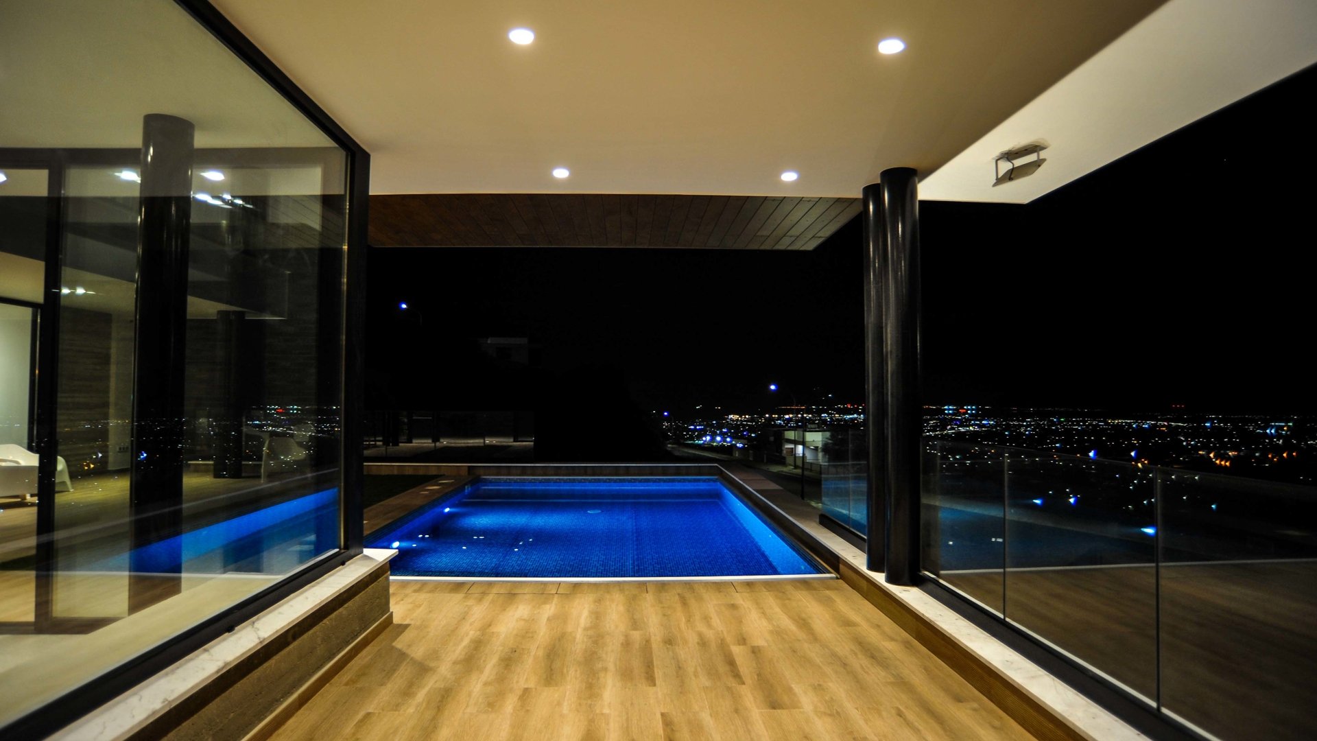 5 bedrooms Villa in Limassol, Cyprus No. 28517