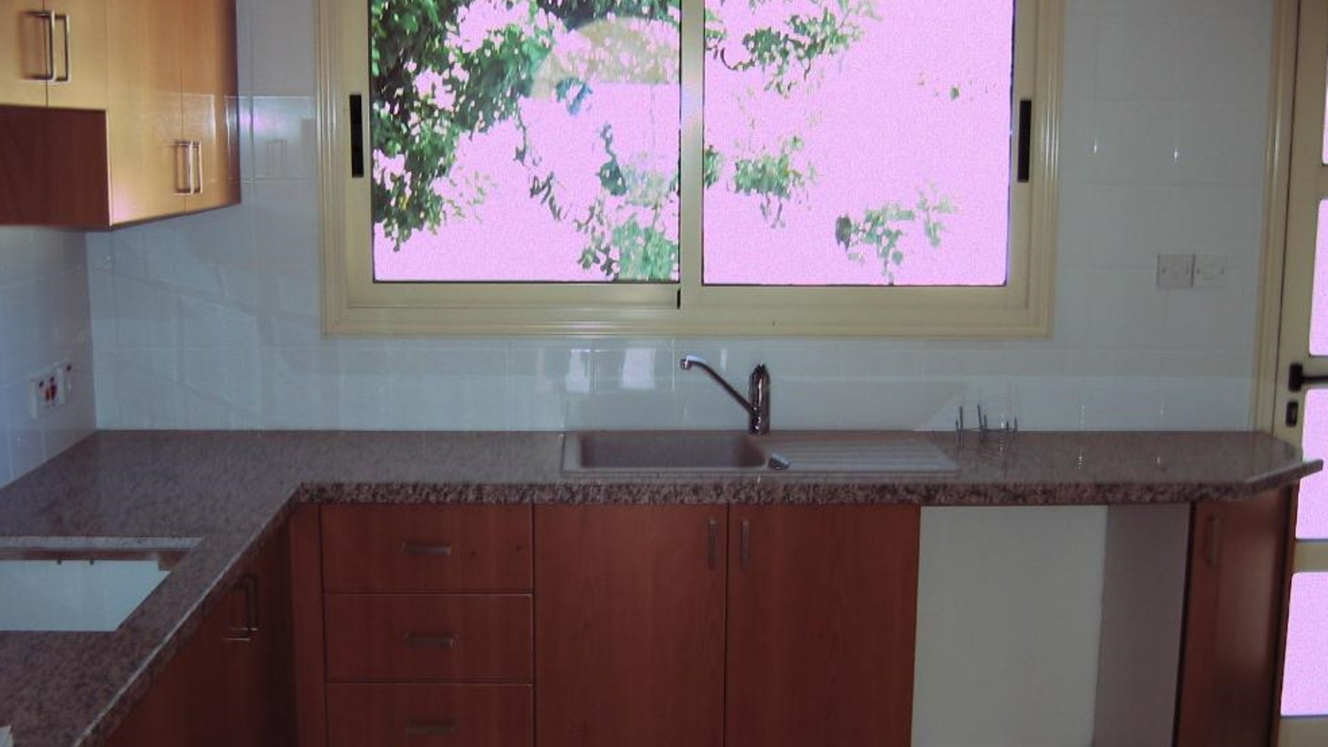 3 bedrooms Bungalow in Armou, Paphos, Cyprus No. 28518