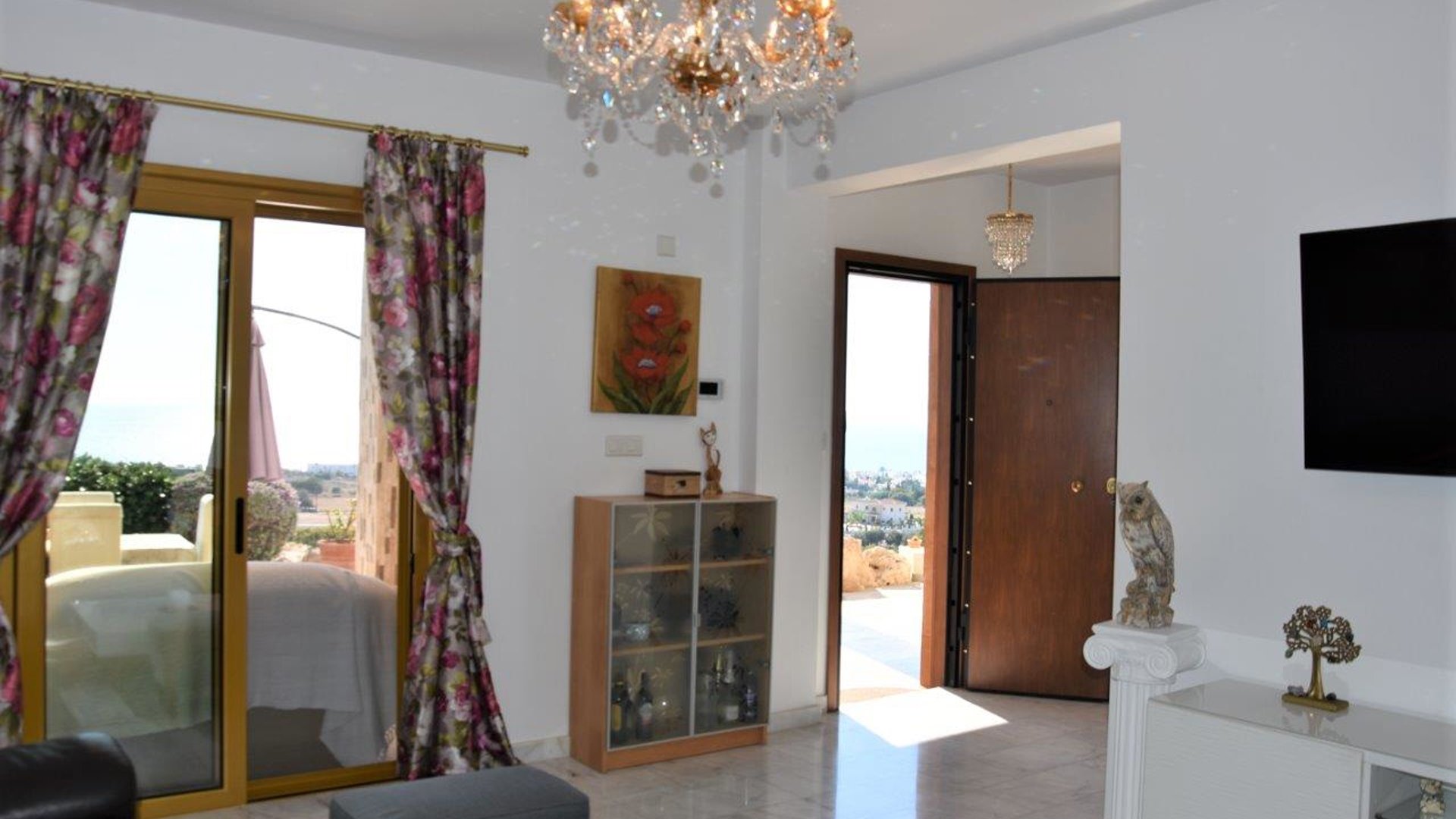 4 bedrooms Villa in Chloraka, Paphos, Cyprus No. 28514