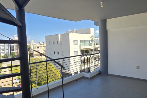 Квартира с 2 спальнями в Строволос, Никосия,  № 50949 4