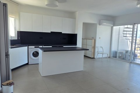 Квартира с 2 спальнями в Строволос, Никосия,  № 50949
