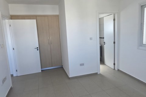 Квартира с 2 спальнями в Строволос, Никосия,  № 50949 12