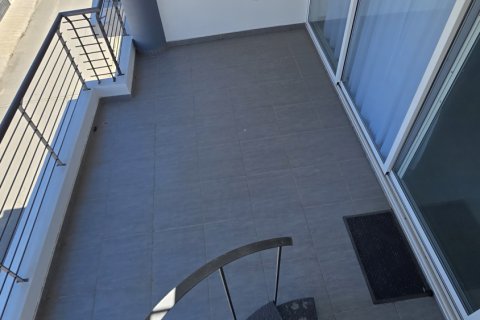 Квартира с 2 спальнями в Строволос, Никосия,  № 50949 7