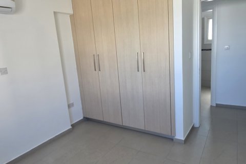 Квартира с 2 спальнями в Строволос, Никосия,  № 50949 9