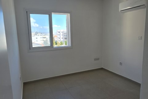 Квартира с 2 спальнями в Строволос, Никосия,  № 50949 8